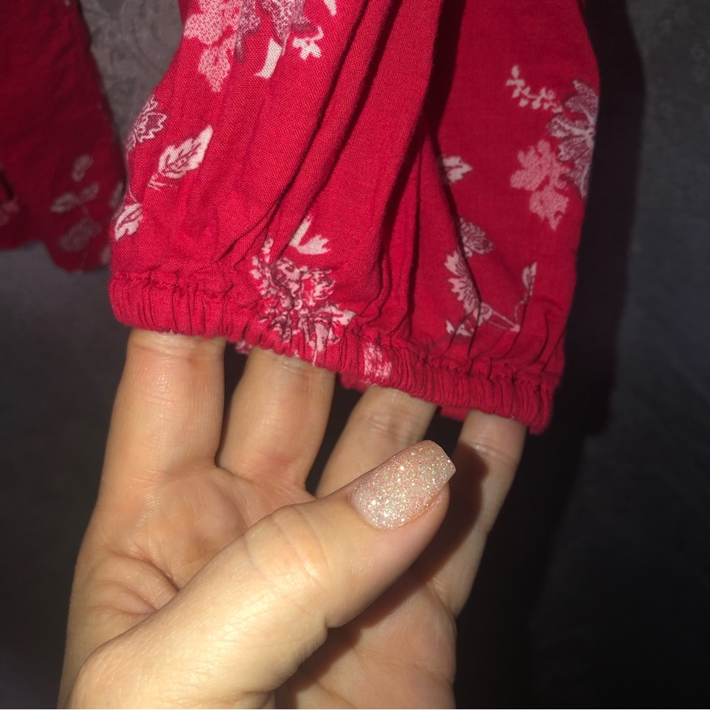 Universal Thread top - Picture 3 of 6